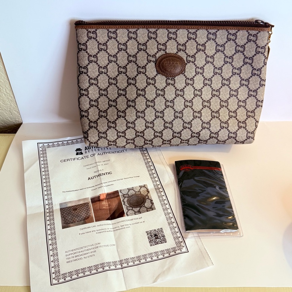 Vintage GUCCI PLUS Clutch Pouch w/ Original Auth - Picture 5 of 11